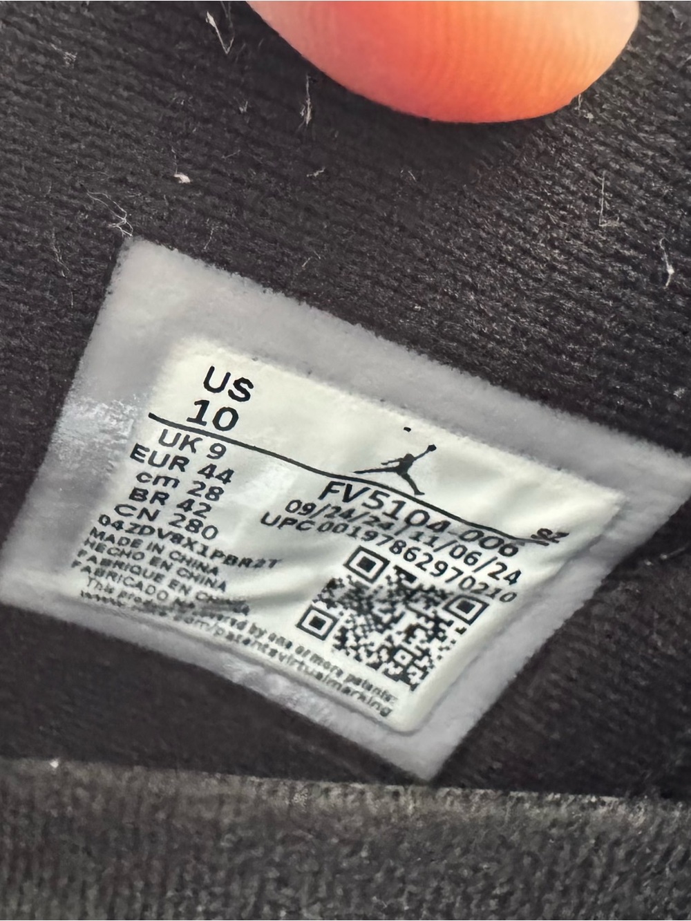 Air Jordan 11 Retro Low "Bred" 2025 Size 10 - Picture 11 of 11